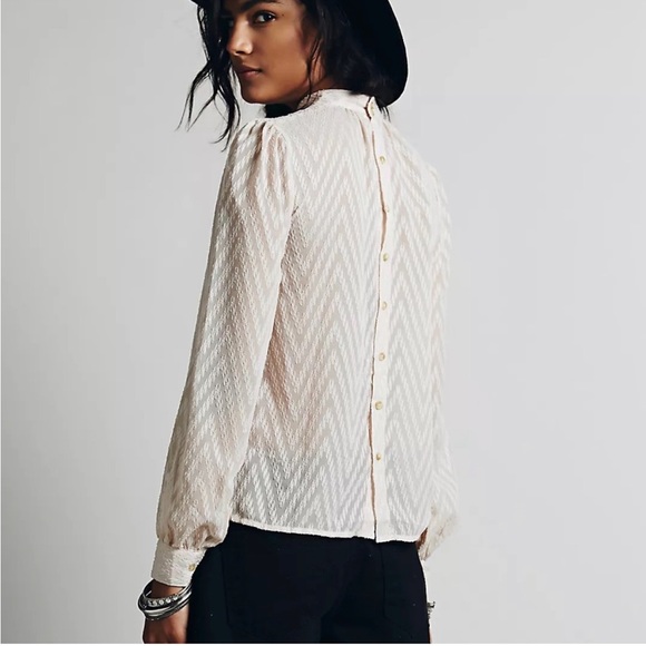 Free People Tucking Chevron Blouse Cream L - Picture 3 of 3